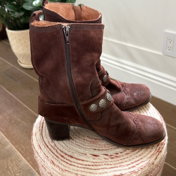 Biviel brown suede studded ankle boots - Picture 9 of 10